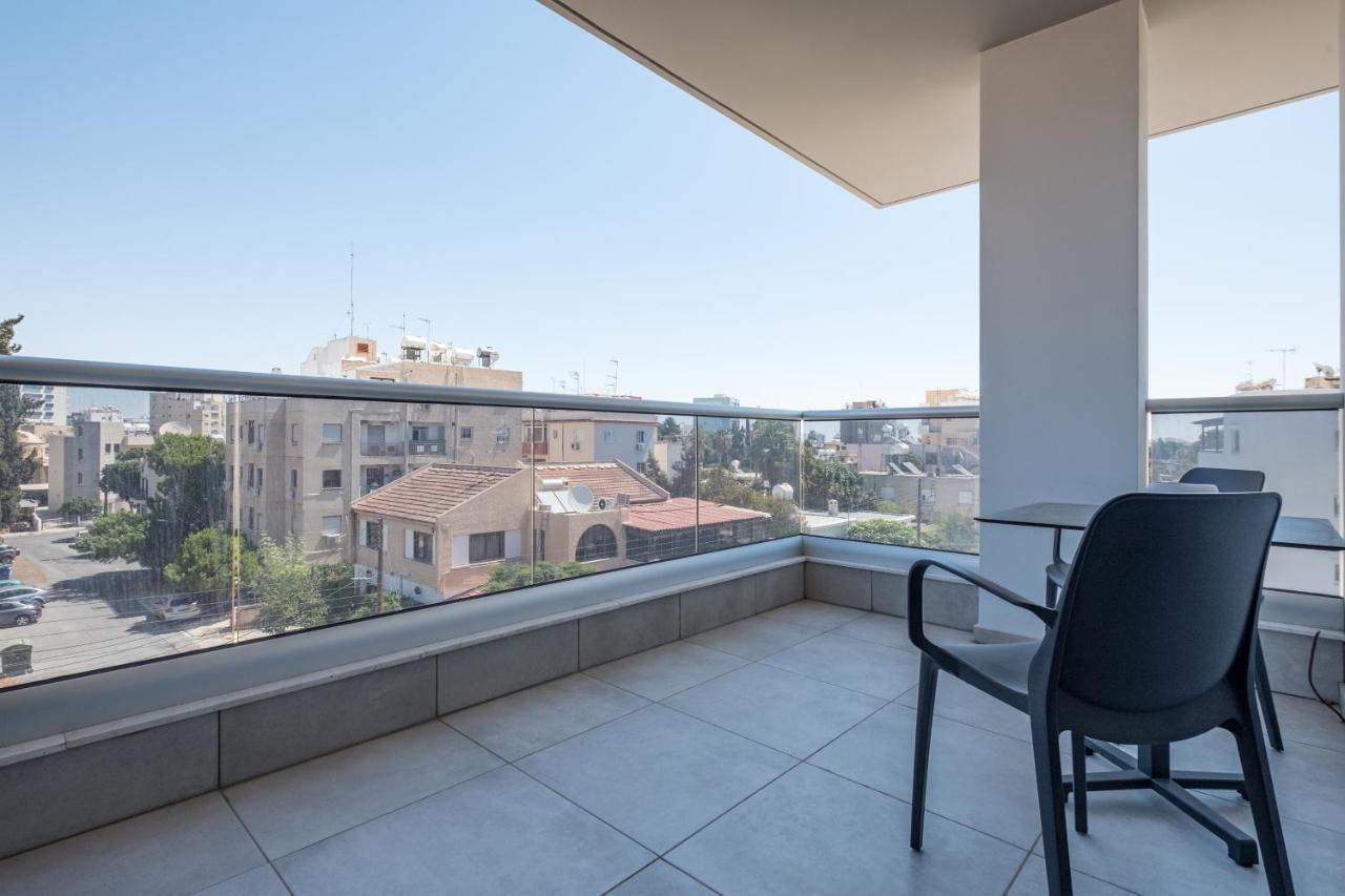 Solaar Apartments Faneromeni Larnaca Buitenkant foto