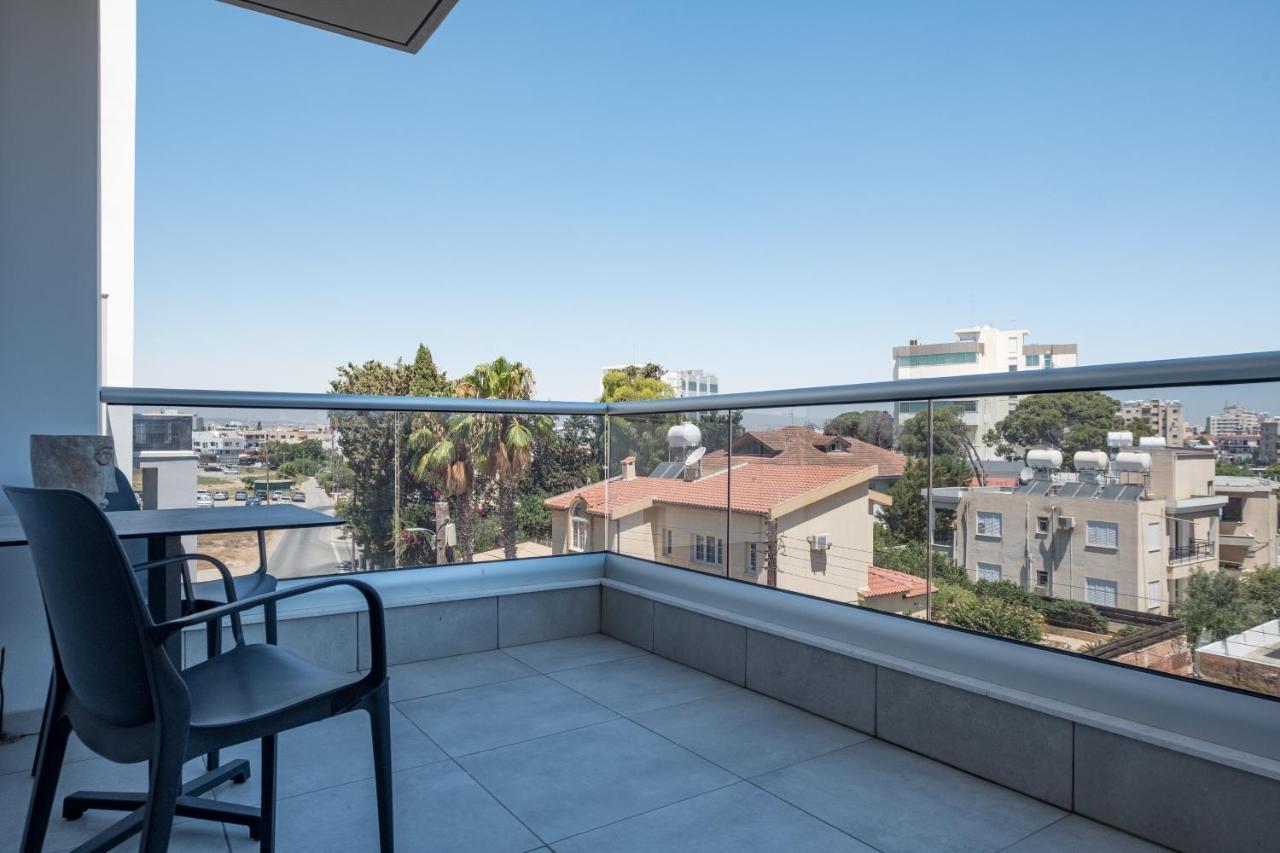 Solaar Apartments Faneromeni Larnaca Buitenkant foto